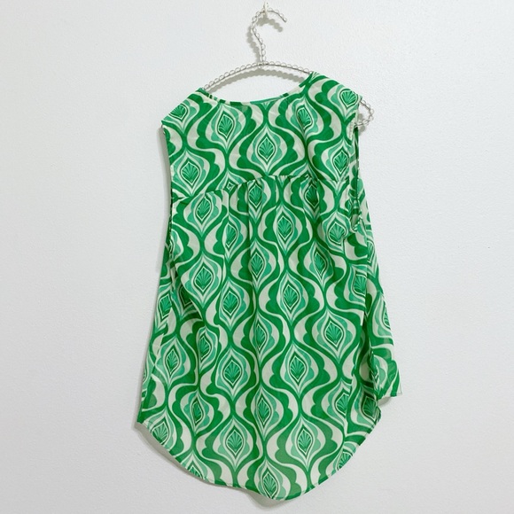 CAbi 6321 Scroll Print Top Spring 2023 Size Large EUC - Picture 4 of 9